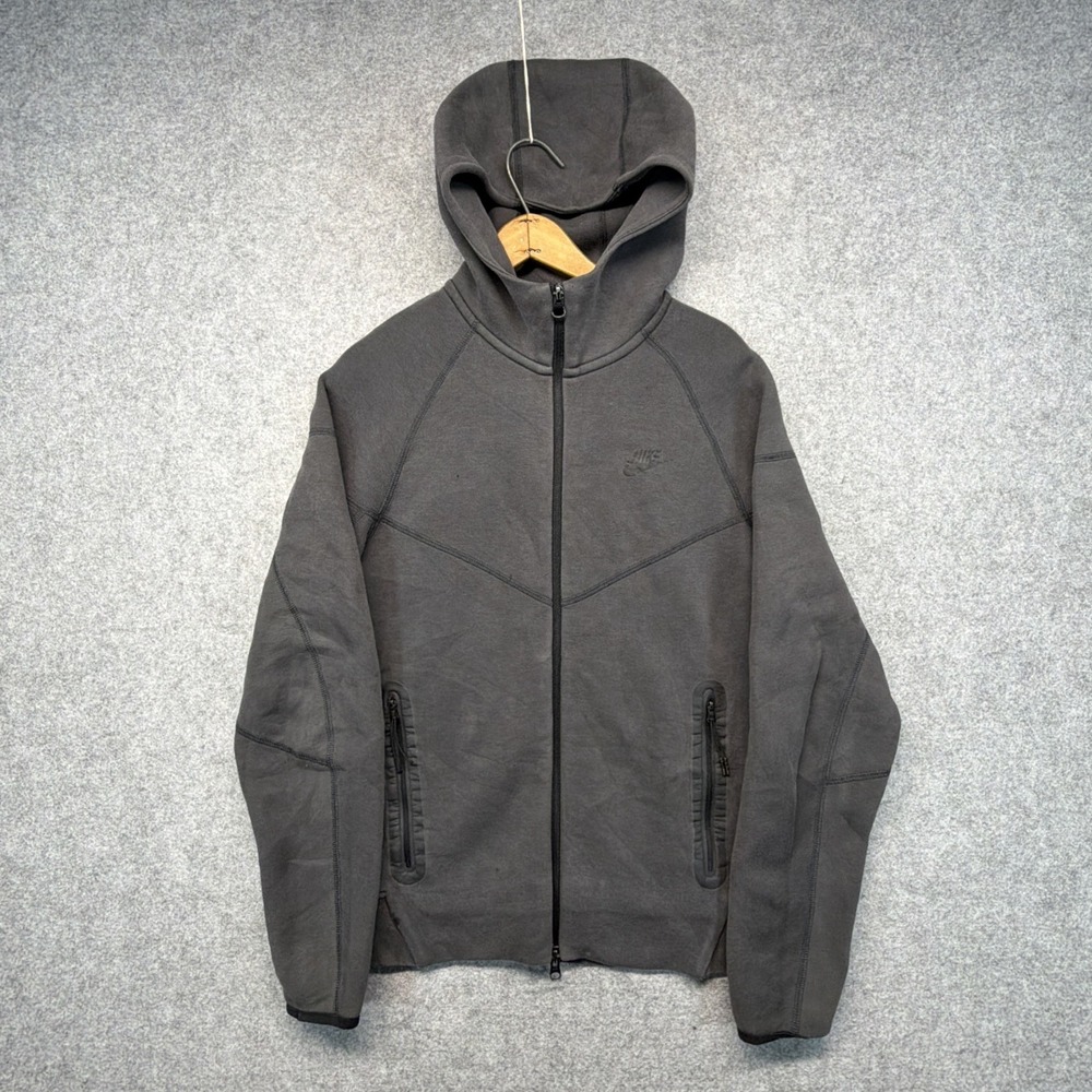 Nike Sportswear Tech Fleece Full-Zip Hoodie Mens Small Black FB7921-010